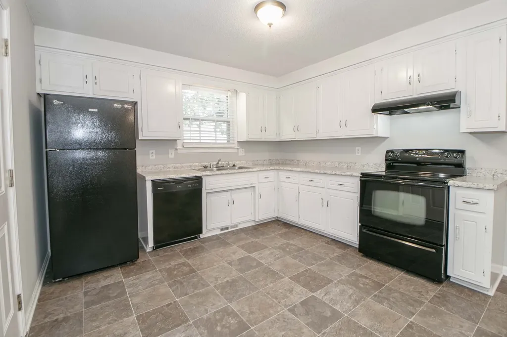 398 Louise Lane Clarksville TN 37042