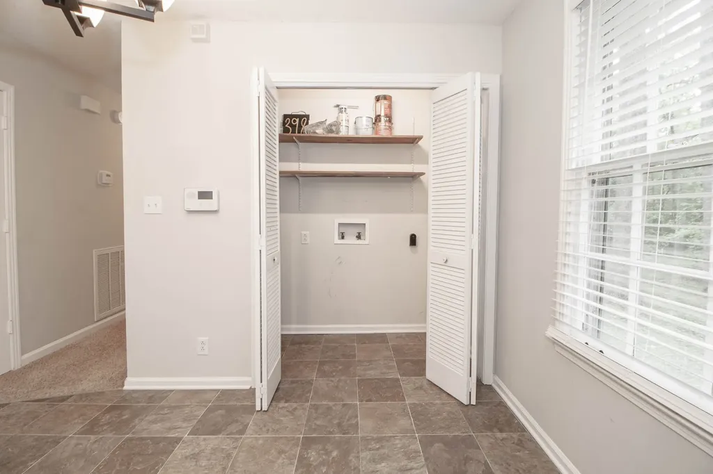 398 Louise Lane Clarksville TN 37042