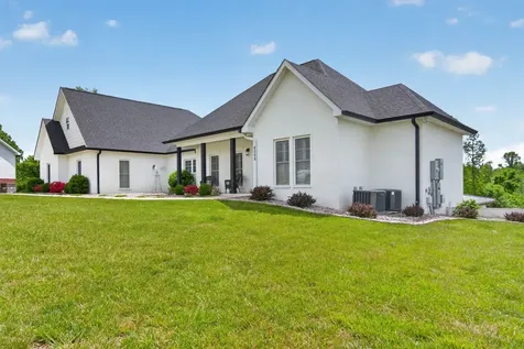 4068 Charlton Square Cookeville TN 38501