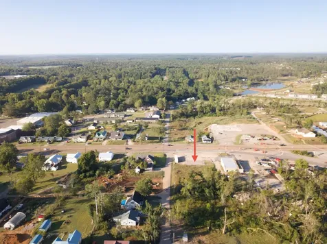 431 W Court Avenue Selmer TN 38375