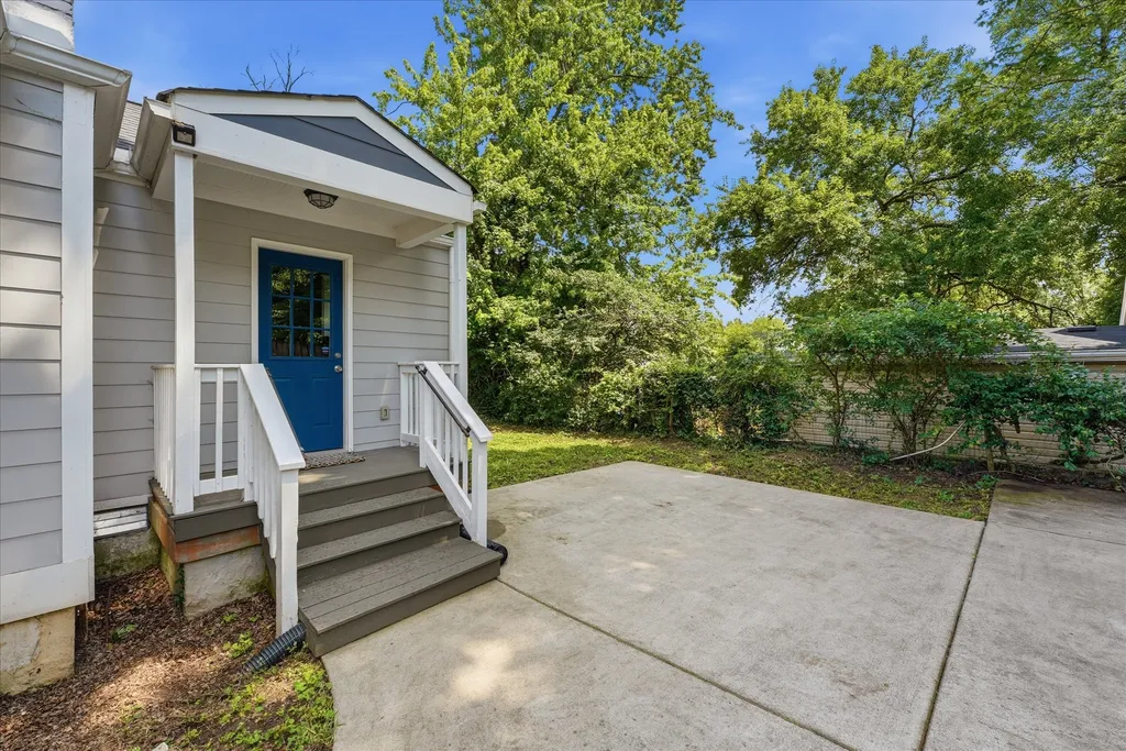 2706B Brunswick Drive Nashville TN 37207