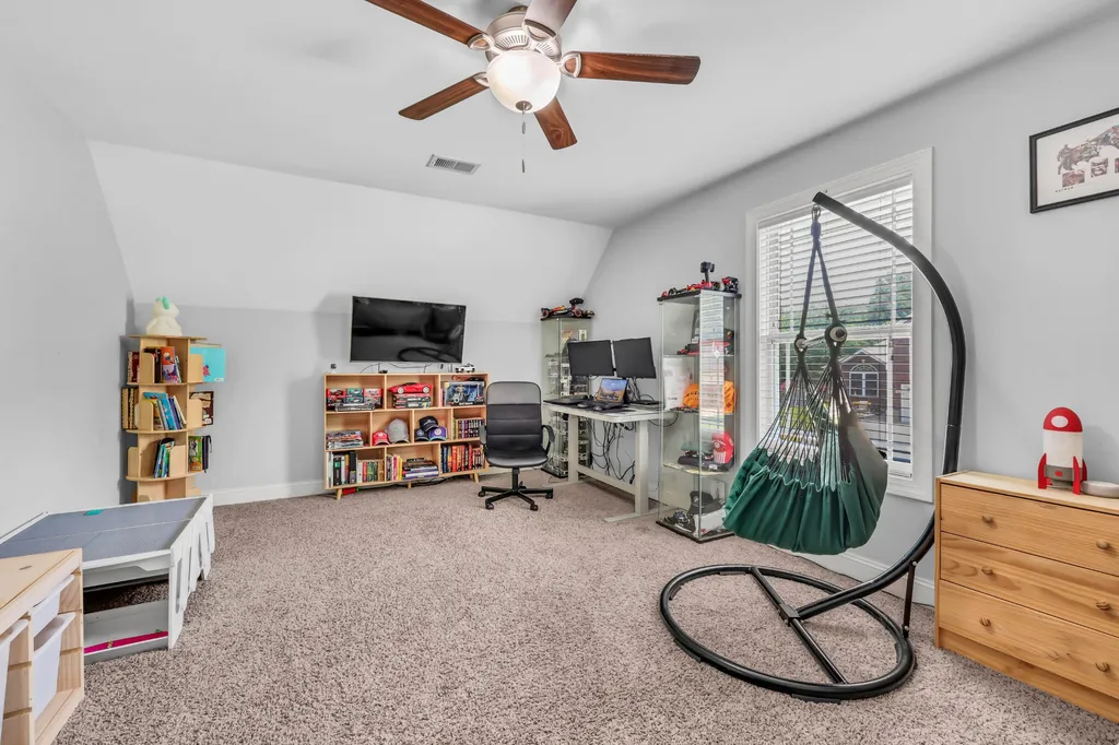 2594 Alex Overlook Way Clarksville TN 37043