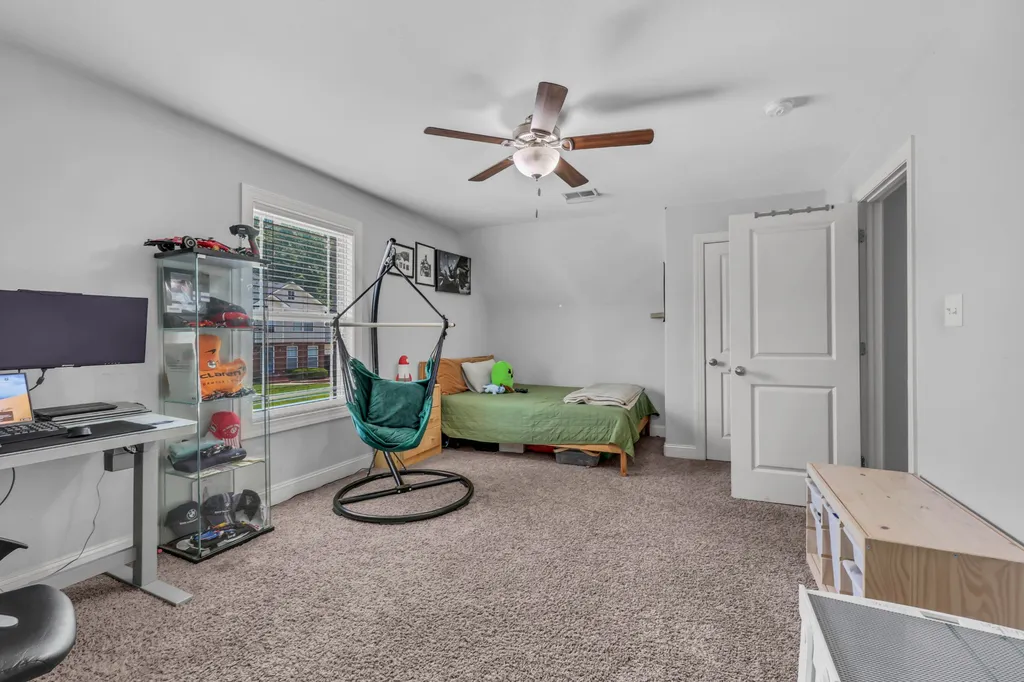 2594 Alex Overlook Way Clarksville TN 37043