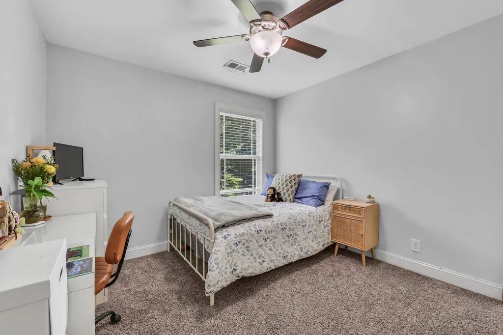 2594 Alex Overlook Way Clarksville TN 37043