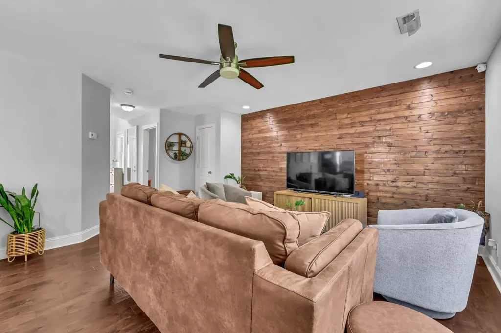 2594 Alex Overlook Way Clarksville TN 37043