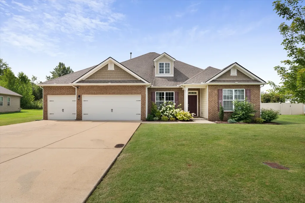 1016 Webbs Retreat Lane Murfreesboro TN 37128