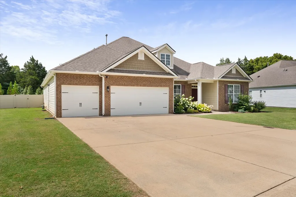 1016 Webbs Retreat Lane Murfreesboro TN 37128