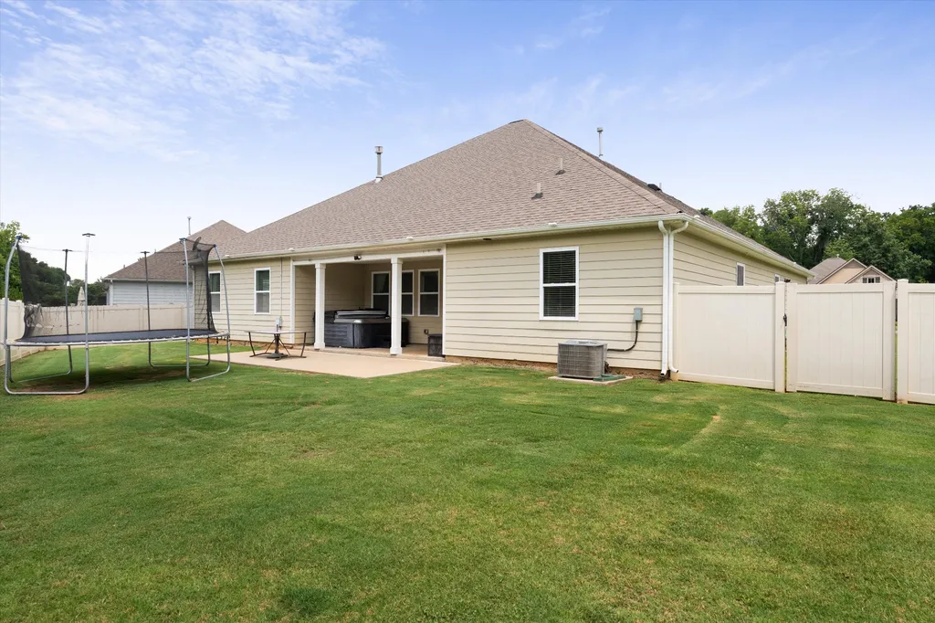 1016 Webbs Retreat Lane Murfreesboro TN 37128