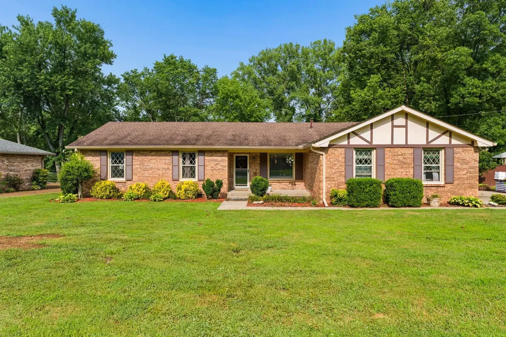 7342 Rolling River Parkway Nashville TN 37221