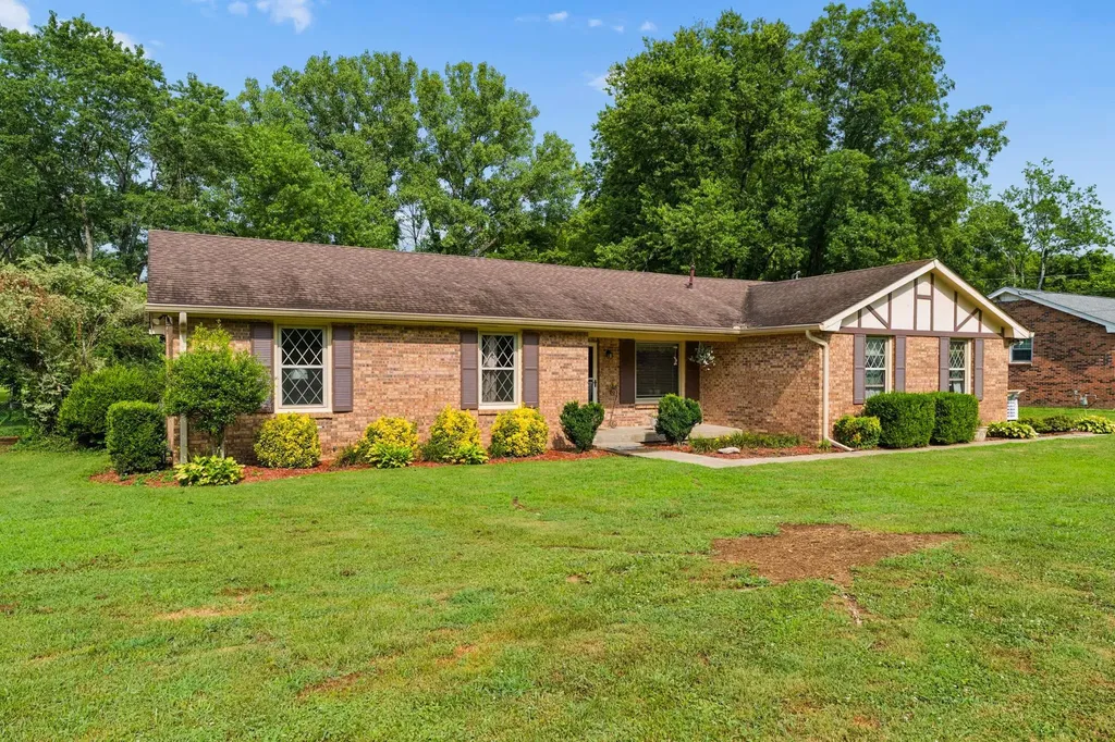 7342 Rolling River Parkway Nashville TN 37221