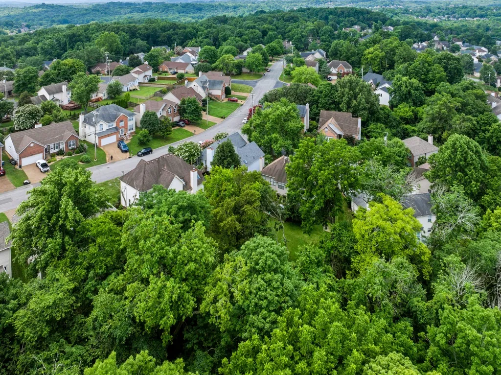 2764 Call Hill Road Nashville TN 37211