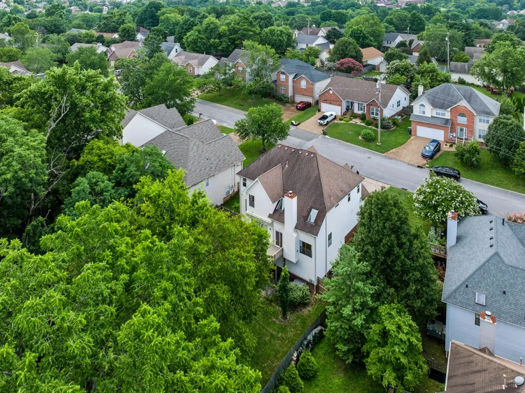 2764 Call Hill Road Nashville TN 37211