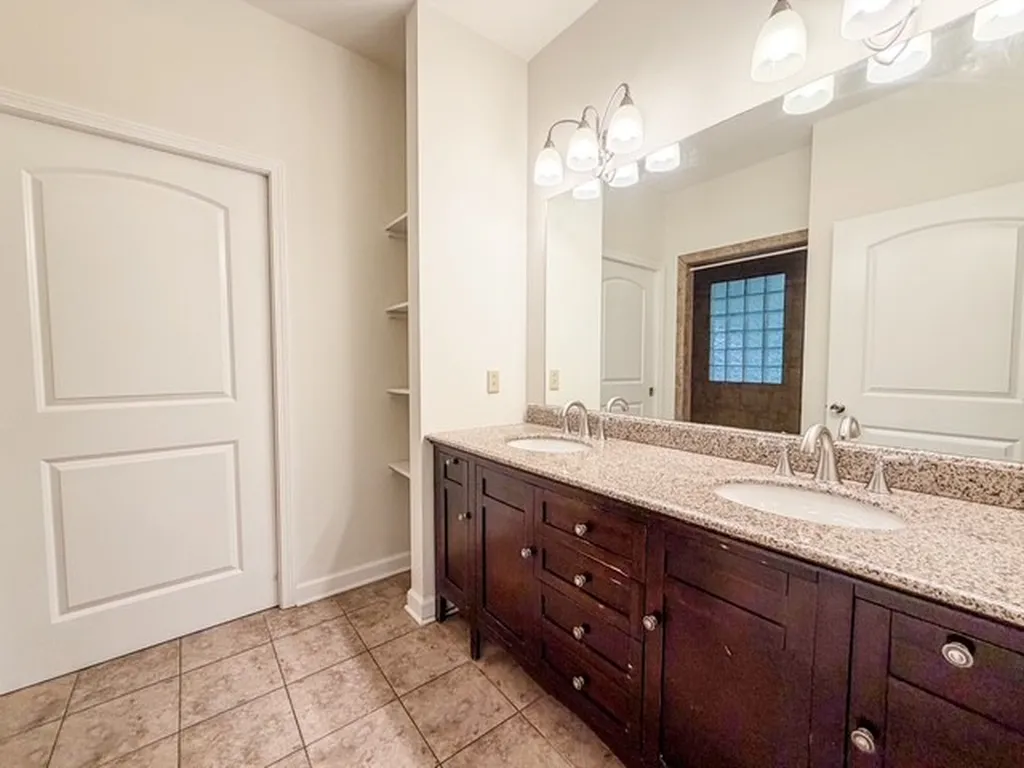 1077 Claylick Road White Bluff TN 37187