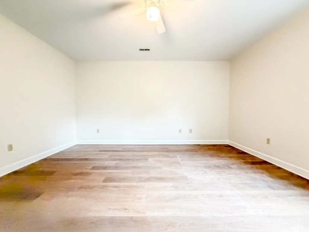 1077 Claylick Road White Bluff TN 37187
