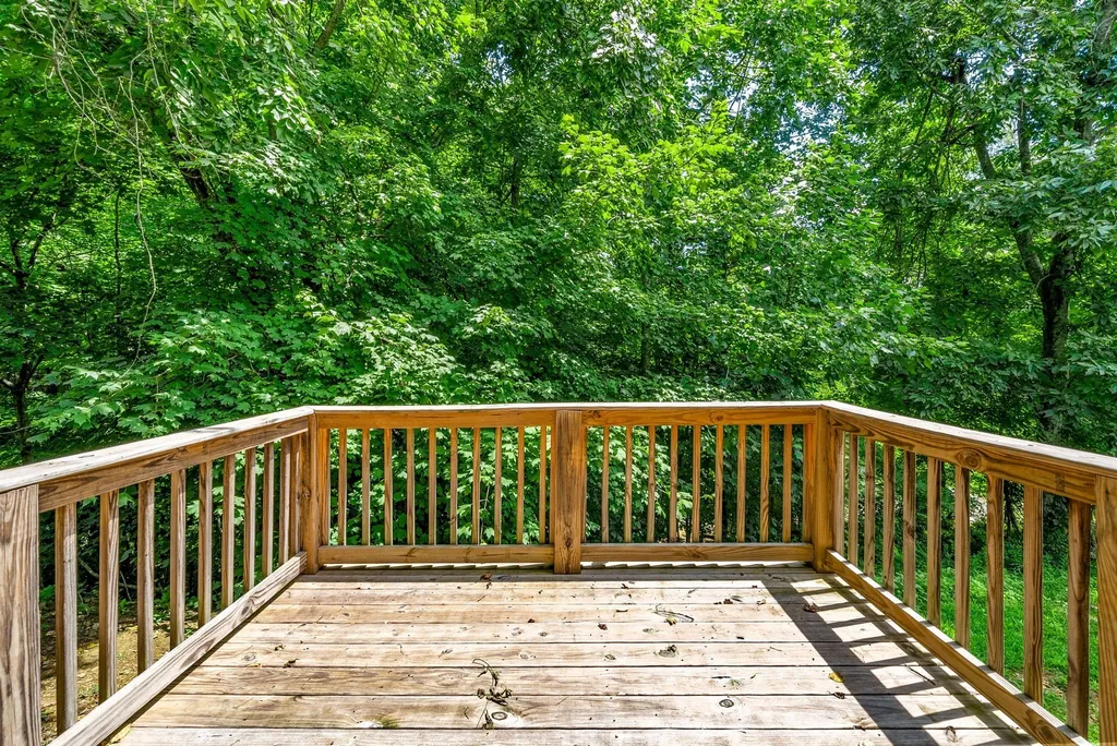 428 Glenstone Springs Drive Clarksville TN 37043