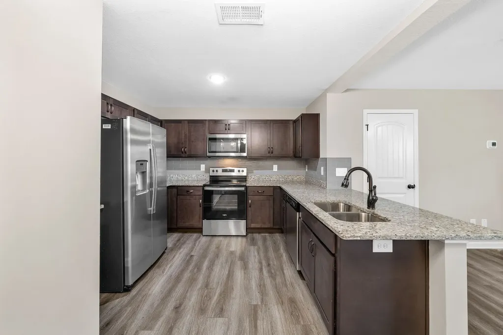 428 Glenstone Springs Drive Clarksville TN 37043