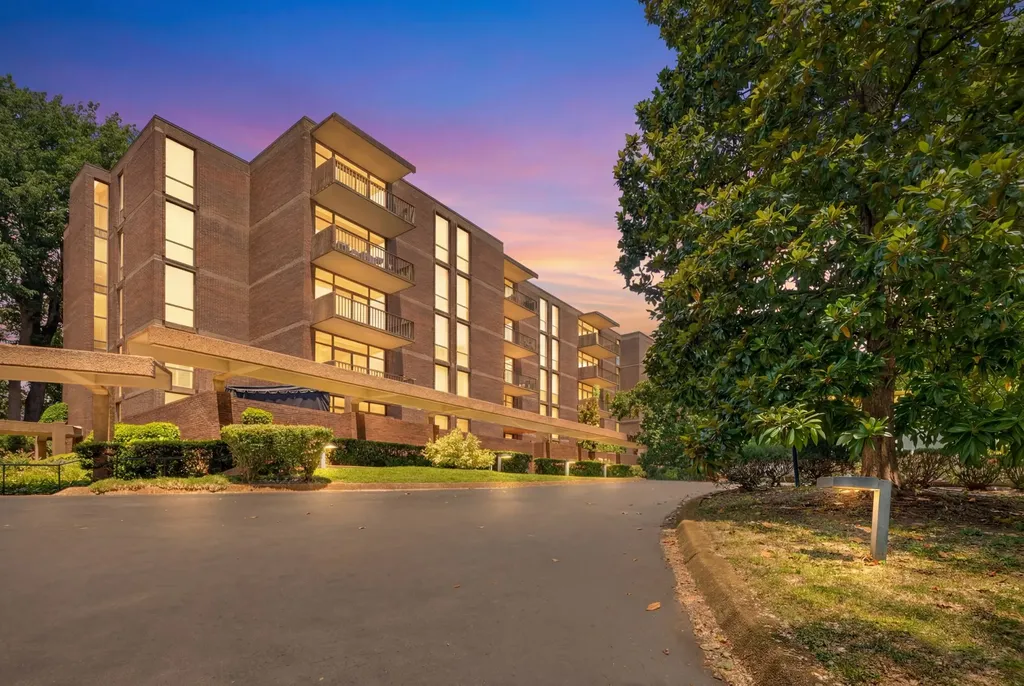 153 Harpeth Trace Summit Nashville TN 37221