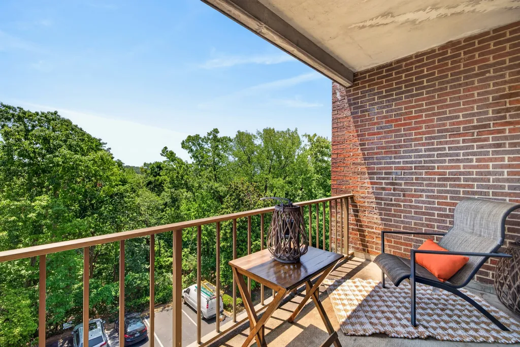 153 Harpeth Trace Summit Nashville TN 37221