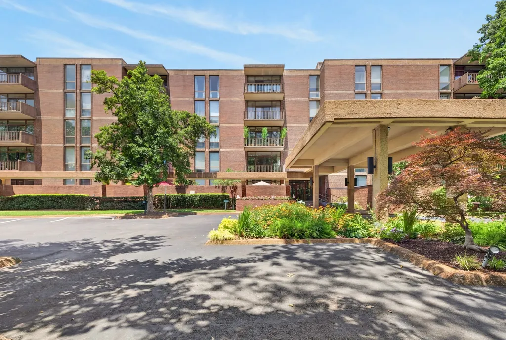 153 Harpeth Trace Summit Nashville TN 37221