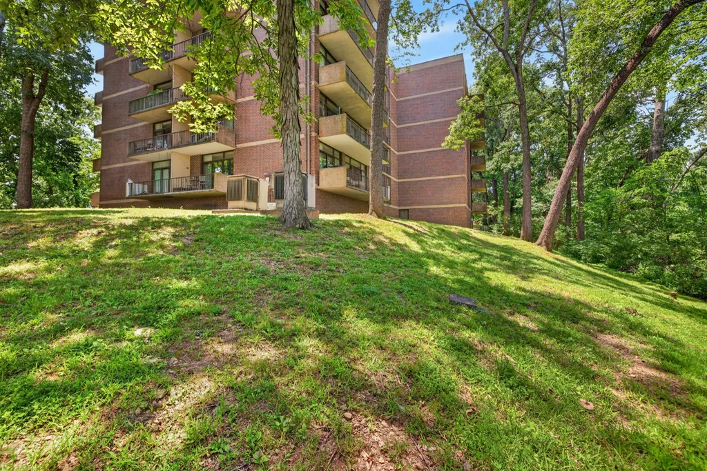 153 Harpeth Trace Summit Nashville TN 37221