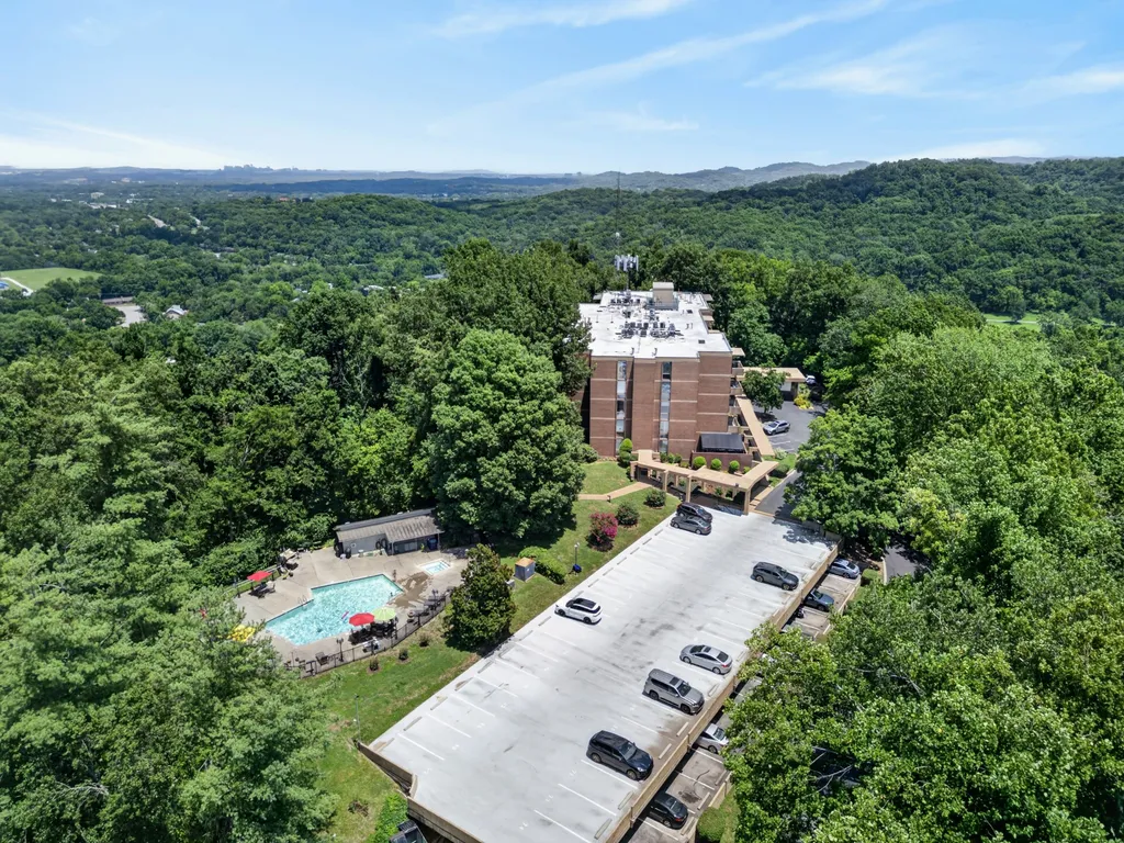 153 Harpeth Trace Summit Nashville TN 37221