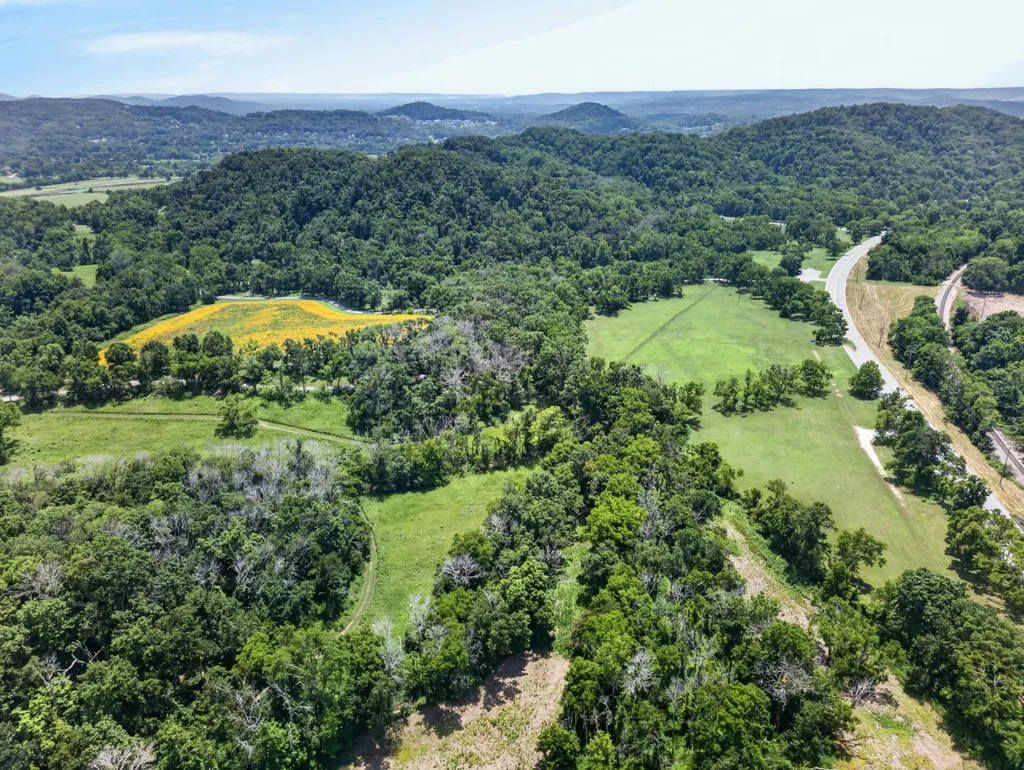 153 Harpeth Trace Summit Nashville TN 37221