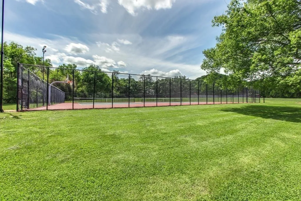 105 Foxborough Sq, W Brentwood TN 37027