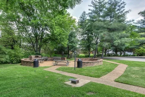 105 Foxborough Sq, W Brentwood TN 37027