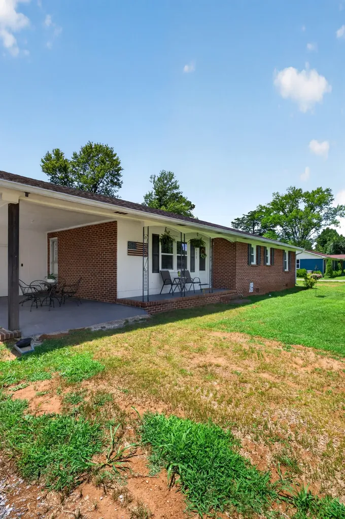 111 Westwood 5th Avenue Mcminnville TN 37110