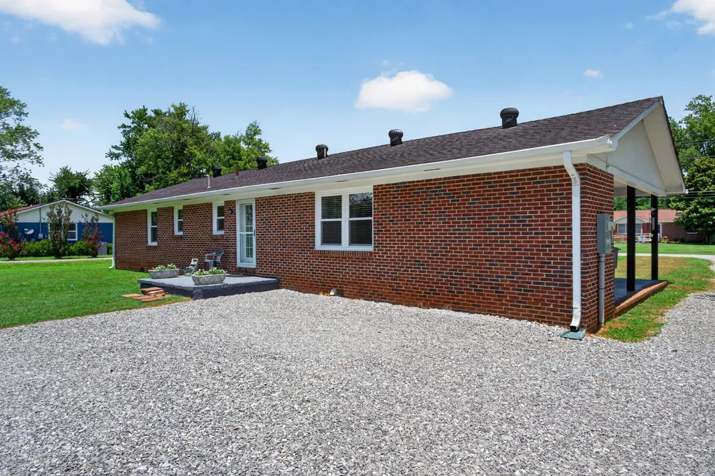 111 Westwood 5th Avenue Mcminnville TN 37110