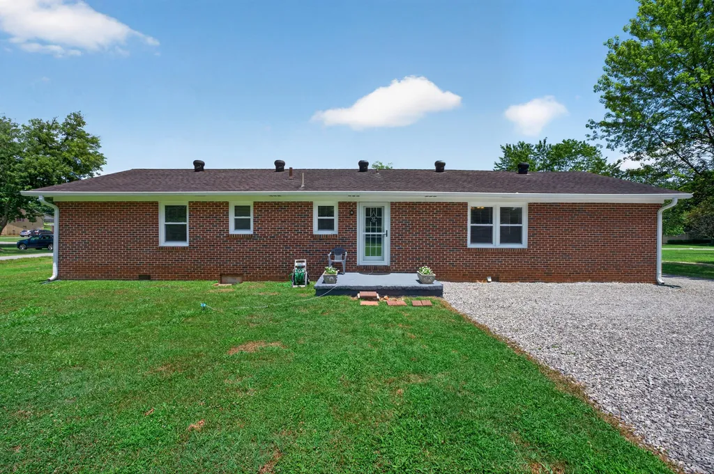 111 Westwood 5th Avenue Mcminnville TN 37110