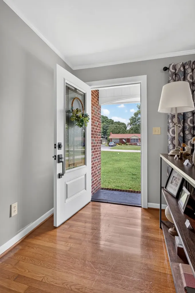 111 Westwood 5th Avenue Mcminnville TN 37110