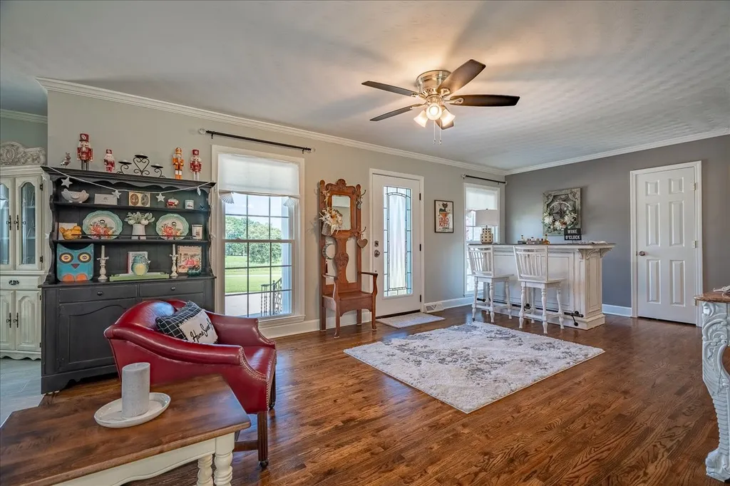 1448 Baker Lane Lawrenceburg TN 38464