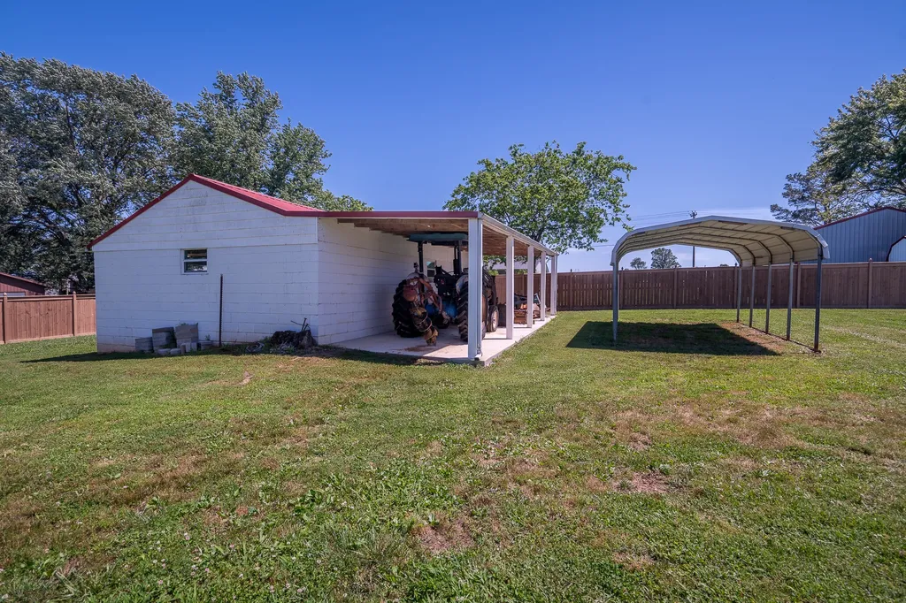 1448 Baker Lane Lawrenceburg TN 38464