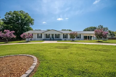 1448 Baker Lane Lawrenceburg TN 38464