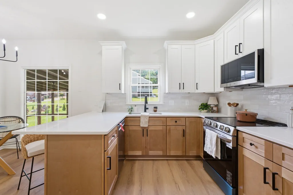 2601 Somerset Drive Nashville TN 37217