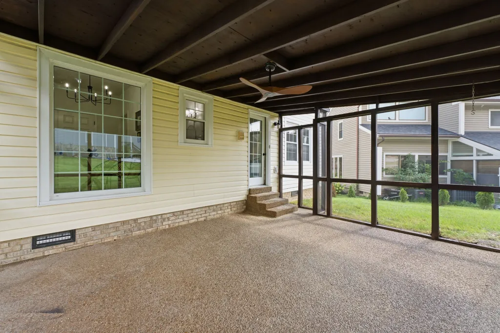 2601 Somerset Drive Nashville TN 37217