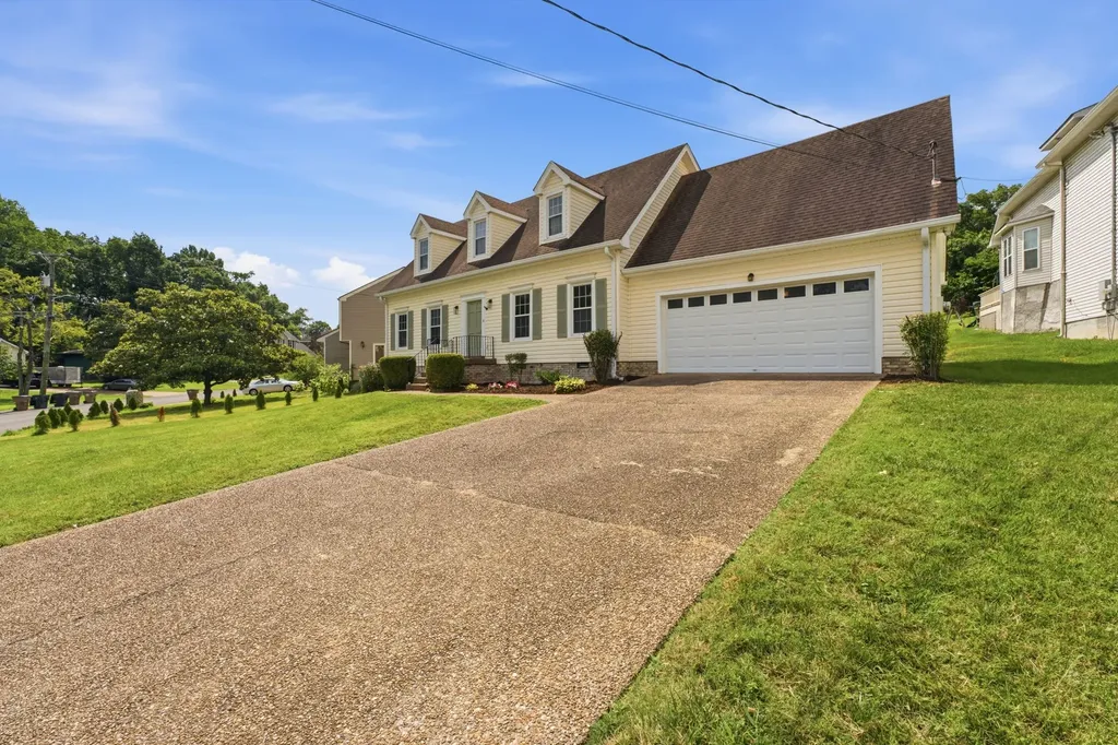 2601 Somerset Drive Nashville TN 37217
