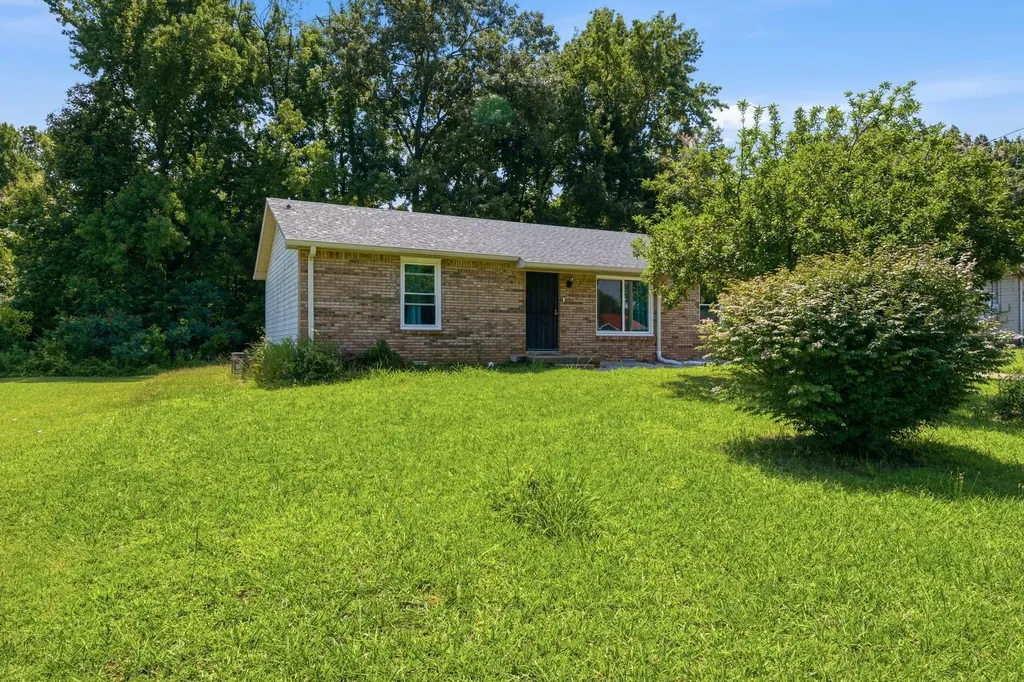 535 Donna Drive Clarksville TN 37042