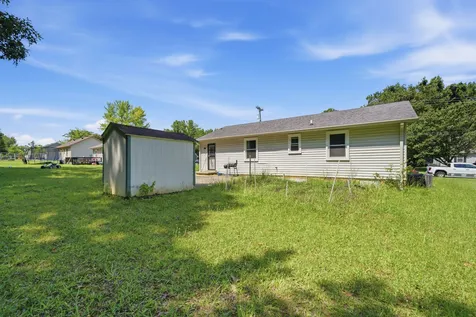 535 Donna Drive Clarksville TN 37042