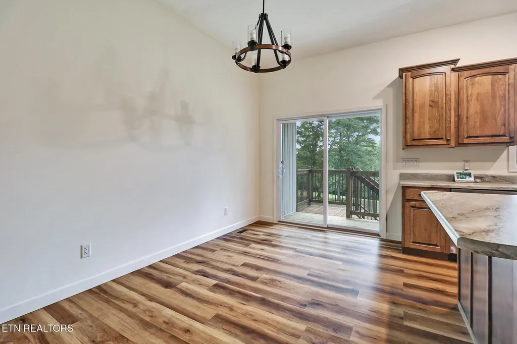 528 St Anthony Drive Jamestown TN 38556