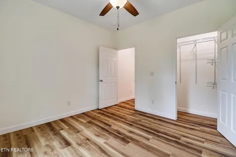 528 St Anthony Drive Jamestown TN 38556