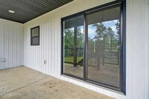528 St Anthony Drive Jamestown TN 38556