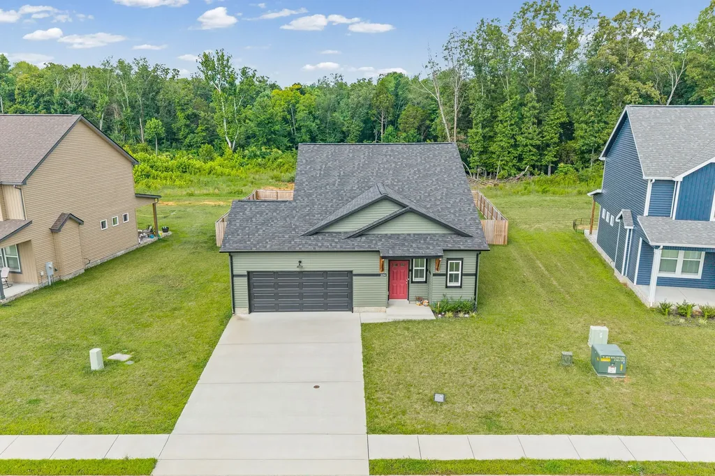 2094 Ireland Way Clarksville TN 37042