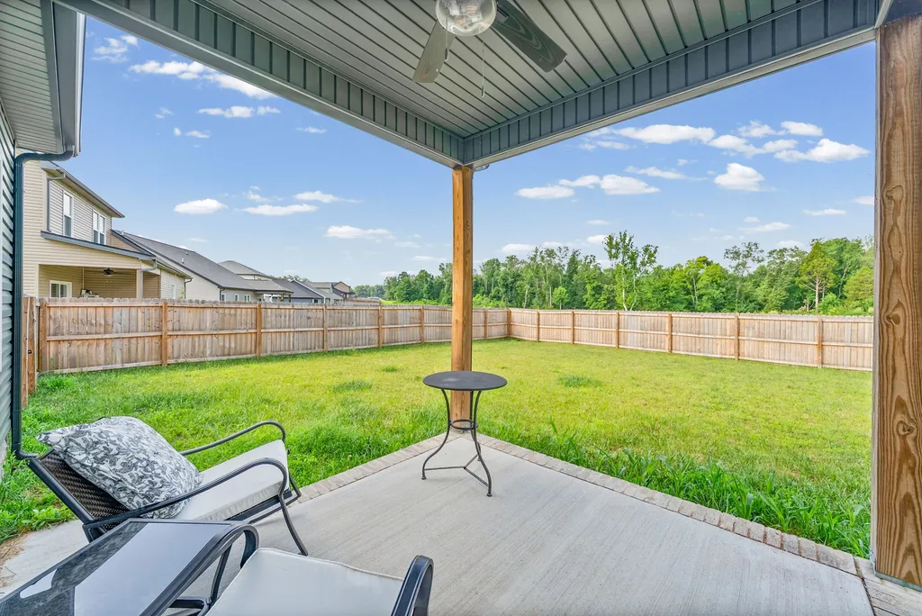 2094 Ireland Way Clarksville TN 37042