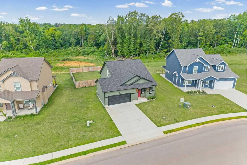 2094 Ireland Way Clarksville TN 37042