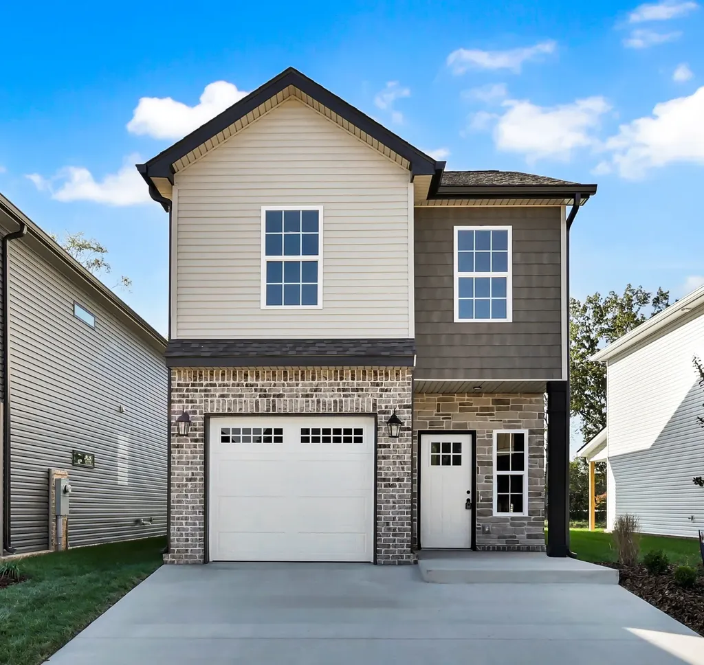 35 Charleston Cove Clarksville TN 37043