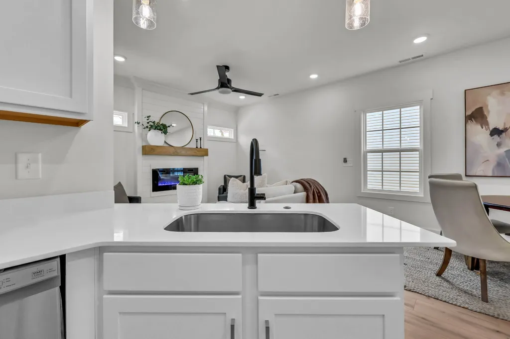 35 Charleston Cove Clarksville TN 37043