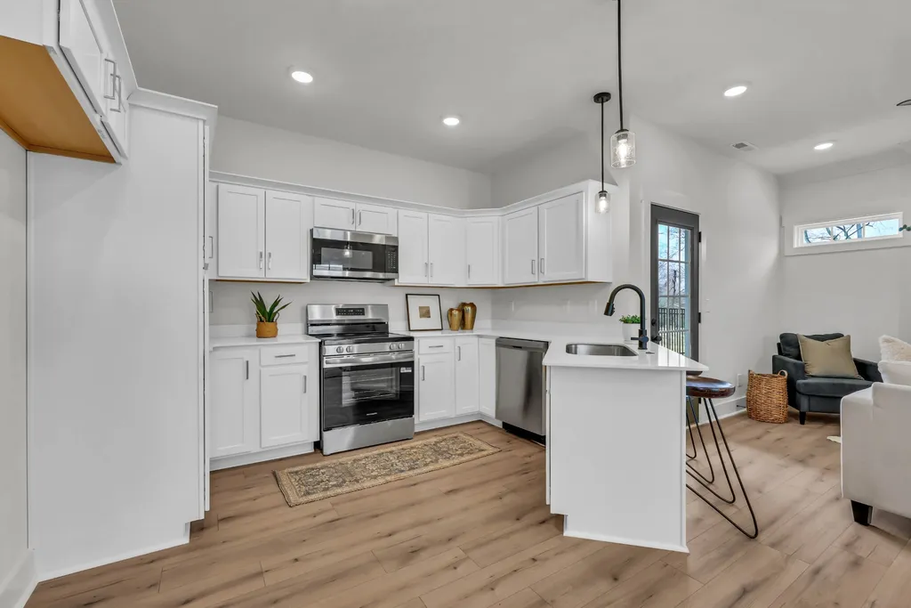 35 Charleston Cove Clarksville TN 37043