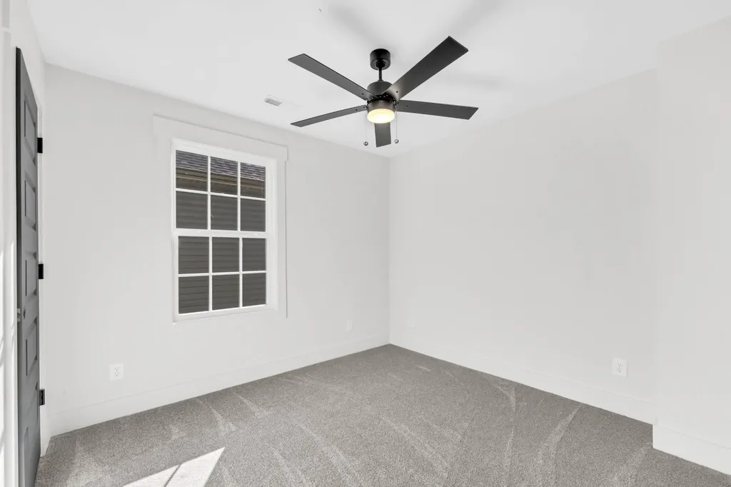 35 Charleston Cove Clarksville TN 37043